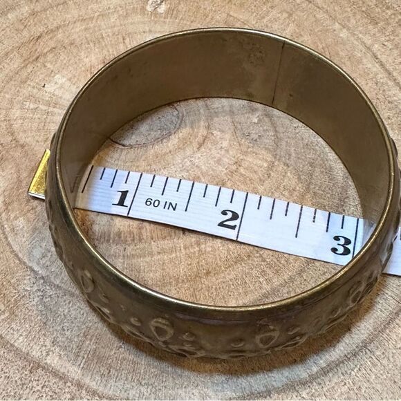 Vintage 50s copper/gold/metal bangle style bracelet with texture - Picture 3 of 8